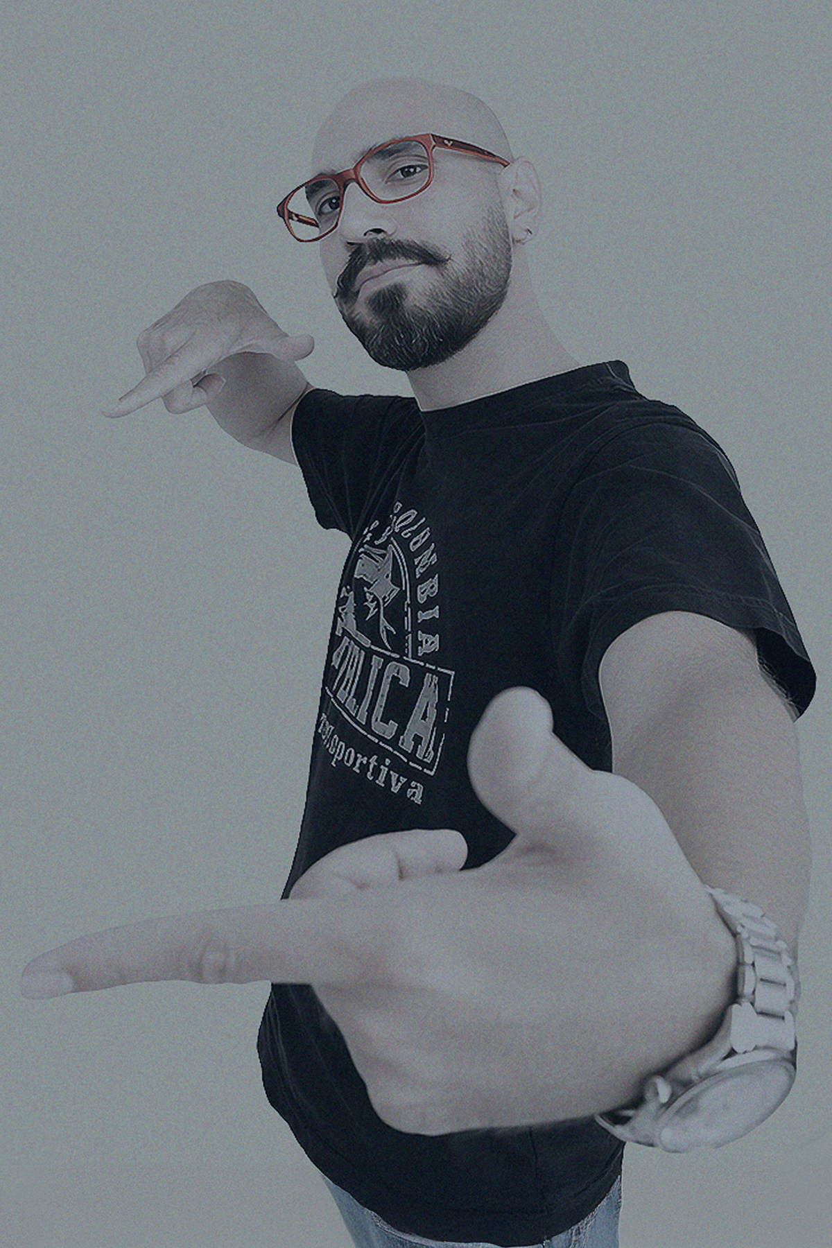 DESIGN DIRECTOR